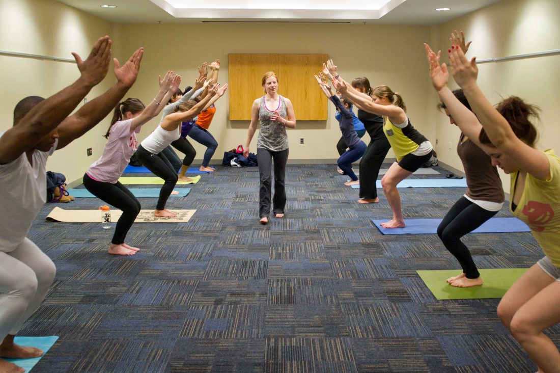 https://calendar.syracuse.edu/wp-content/uploads/yoga-class-1100x732.jpg